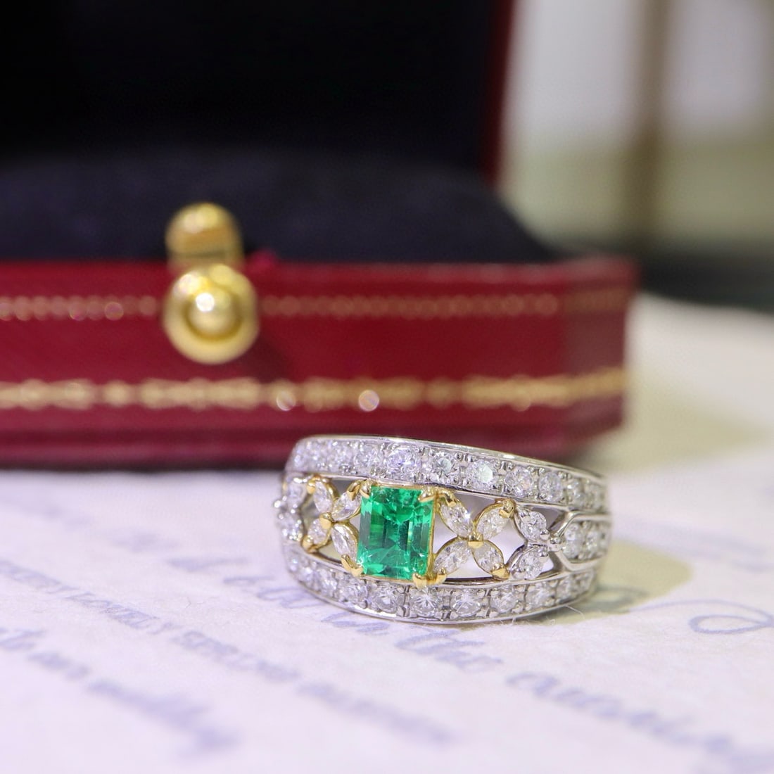 14k Gold 1.64 Ctw Natural Emerald & Diamond Ring - 6