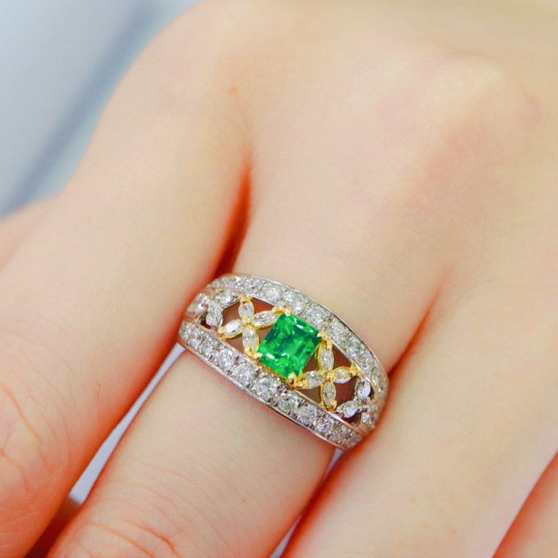 14k Gold 1.64 Ctw Natural Emerald & Diamond Ring - 7