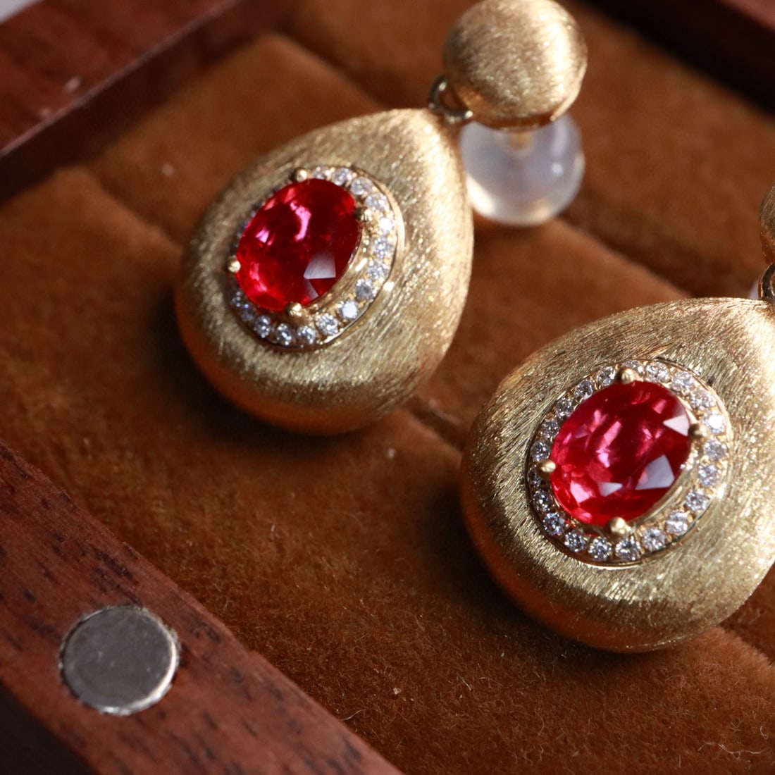 14k Gold 0.95 Ctw Natural Ruby & Diamond Earrings - 6