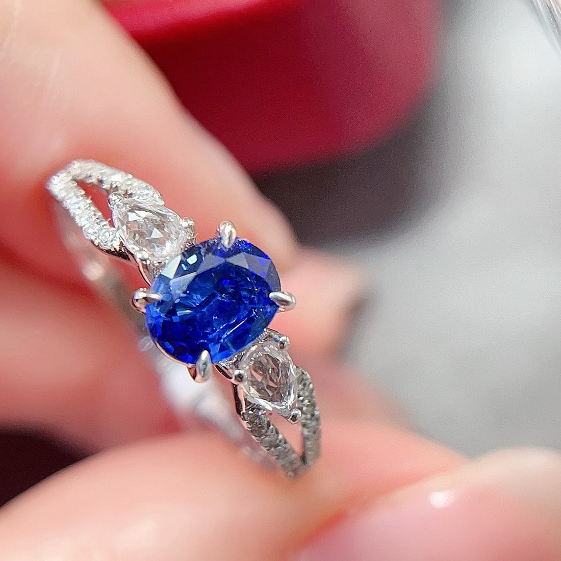 14k Gold 0.8 Ct Natural Sapphire & Diamond Ring - 5
