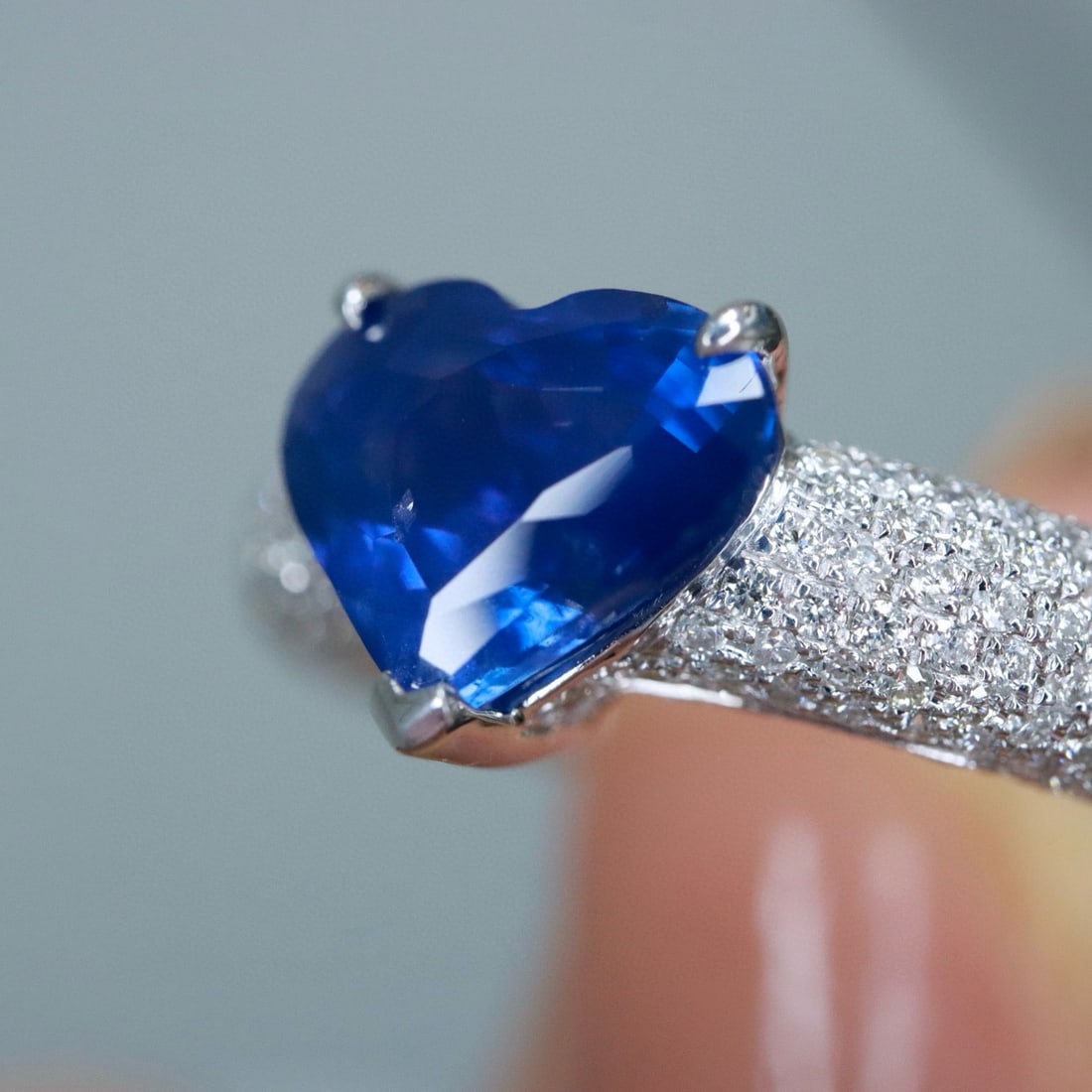 14k Gold 2.25 Ctw Natural Sapphire & Diamond Ring - 3