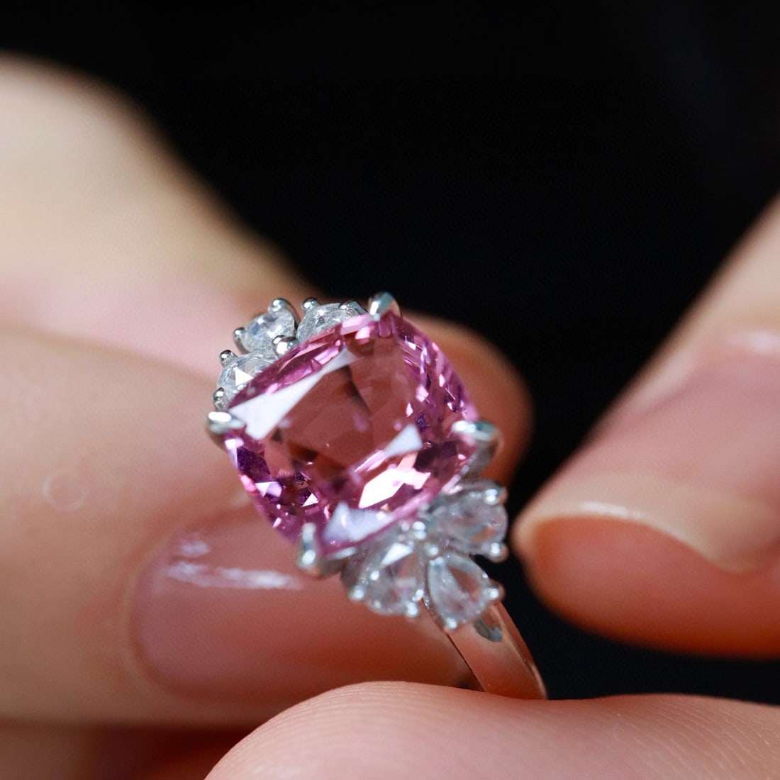 14k Gold 2.04 Ctw Natural Spinel & Diamond Ring - 2