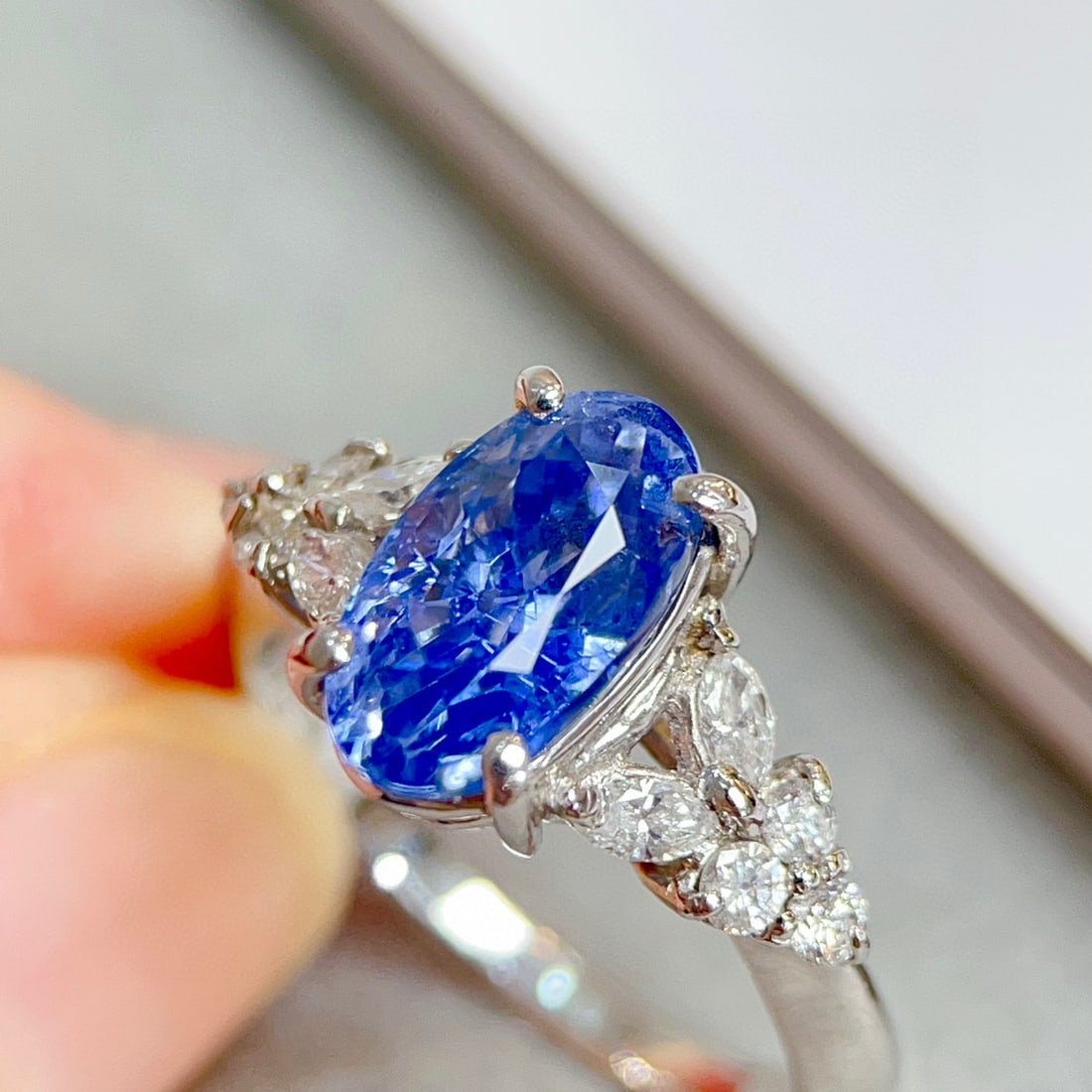 14k Gold 4.27 Ctw Natural Sapphire & Diamond Ring - 3