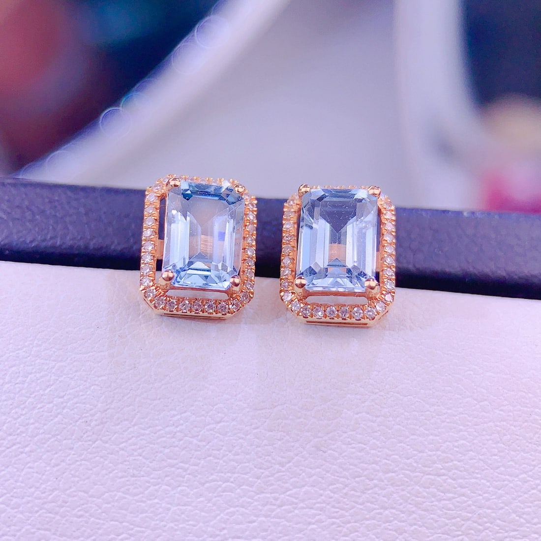 14k Gold 2.5 Ct Natural Aquamarine & Diamond Earrings - 4