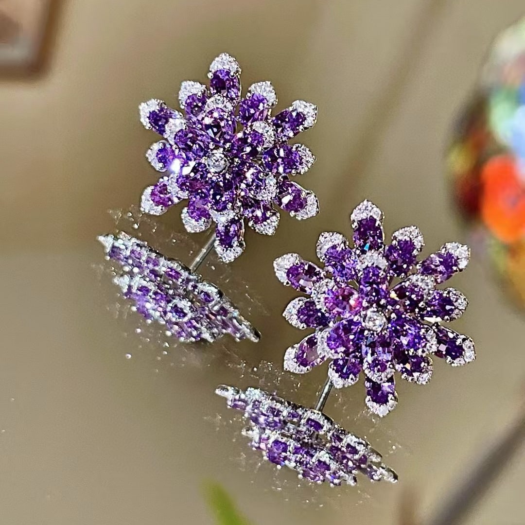 14k Gold 5.24 Ctw Natural Sapphire & Diamond Earrings: Ref:230979241 // gold content:14k gold // main gemstone:sapphire // shape:oval // carat weight:4. 91ct // color:purple // treatment:natural // cut grade:g // // adjacent gemstone 2 : diamond //