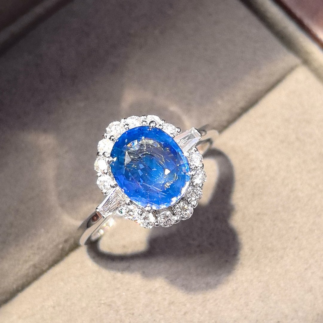 14k Gold 2.98 Ctw Natural Sapphire & Diamond Ring: Ref:230979243 // gold content:14k gold // ring size:7. 25us // // main gemstone:sapphire // shape:oval // carat weight:2. 58ct // color:blue // treatment:natural // cut grade:g // // adjacent