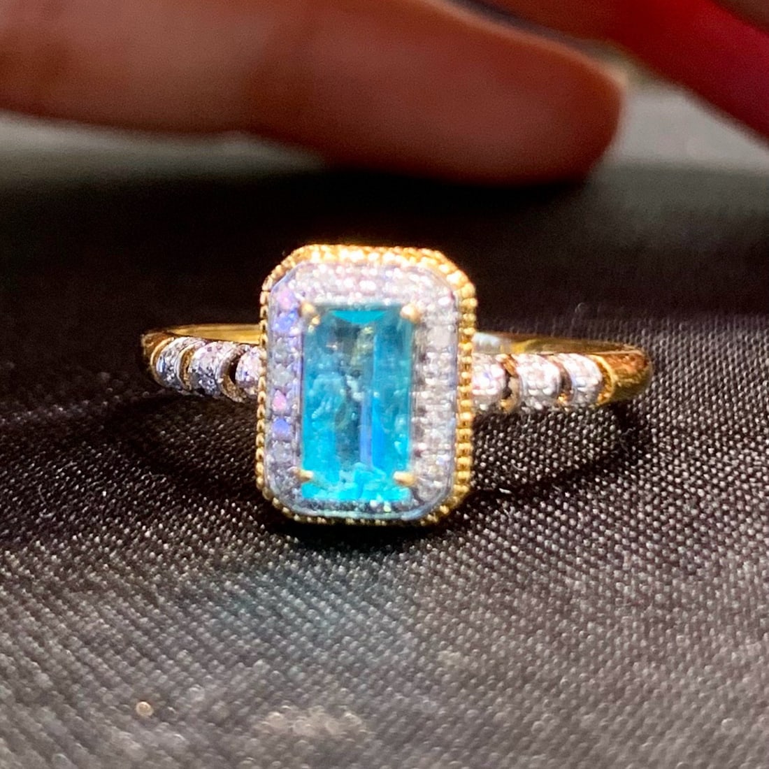 14k Gold 0.5 Ct Natural Paraiba Tourmaline & Diamond Ring - 2