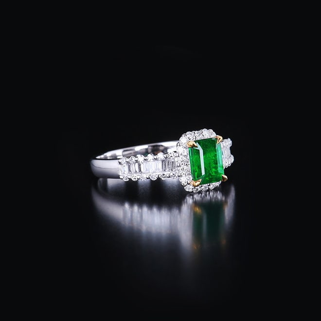 14k Gold 1.18 Ctw Vivid Green Natural Emerald & Diamond Ring - 2