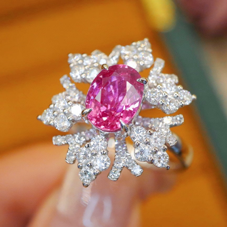 14k Gold 2.81 Ctw Natural Padparadscha Sapphire & Diamond Ring - 2