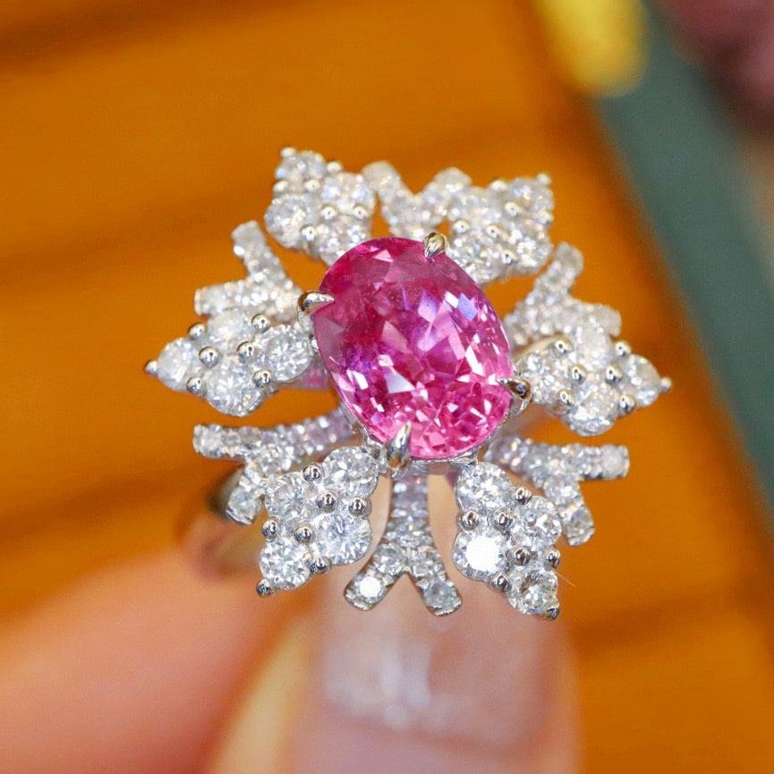 14k Gold 2.81 Ctw Natural Padparadscha Sapphire & Diamond Ring - 3