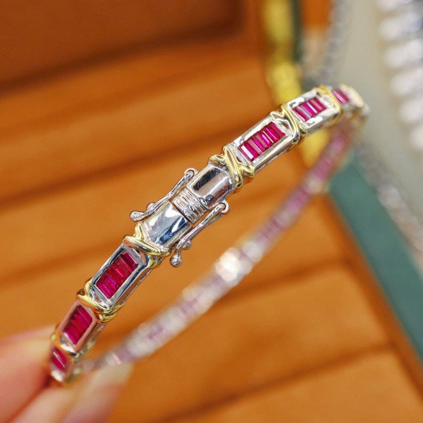 14k Gold 2.95 Ct Natural Ruby Bangle - 2