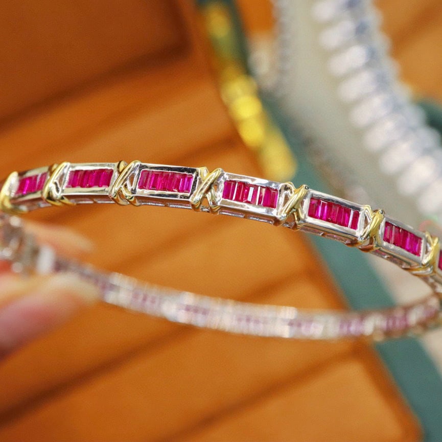 14k Gold 2.95 Ct Natural Ruby Bangle - 3