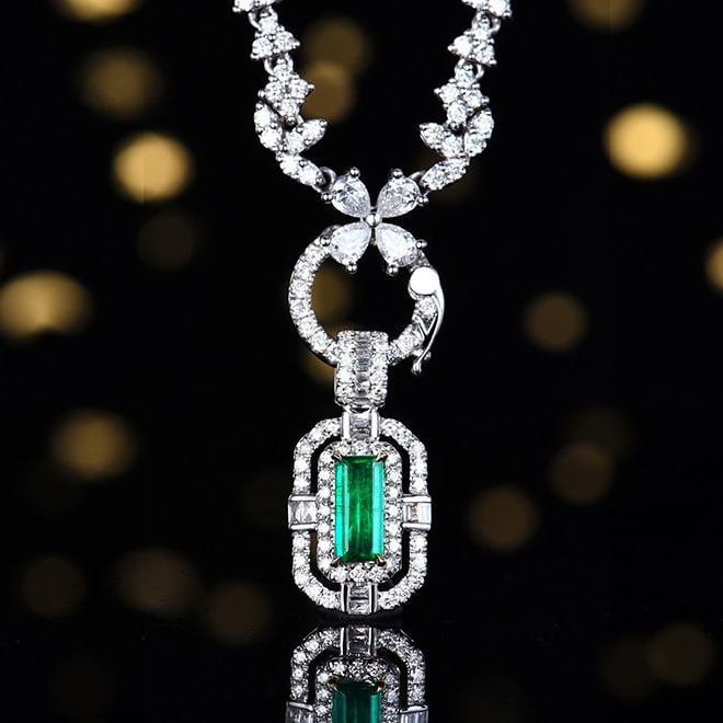 14k Gold 0.69 Ctw Vivid Green Natural Emerald & Diamond Pendant( Without Chain ): Ref:230980043 // gold content:14k gold // main gemstone:emerald // shape:rectangle // carat weight:0. 35ct // color:vivid green // treatment:natural // // adjacent gemstone 2 : diamond // number of st