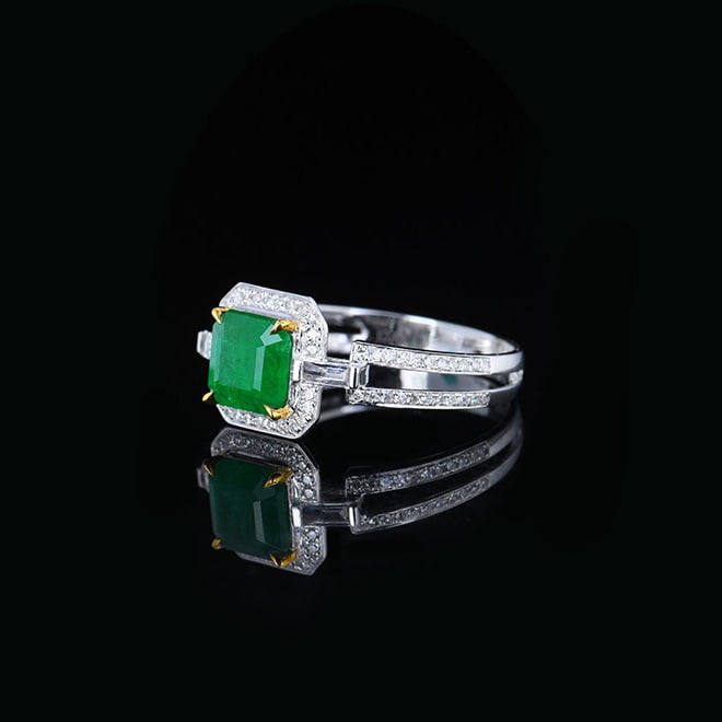 14k Gold 1.27 Ctw Vivid Green Natural Emerald & Diamond Ring - 2