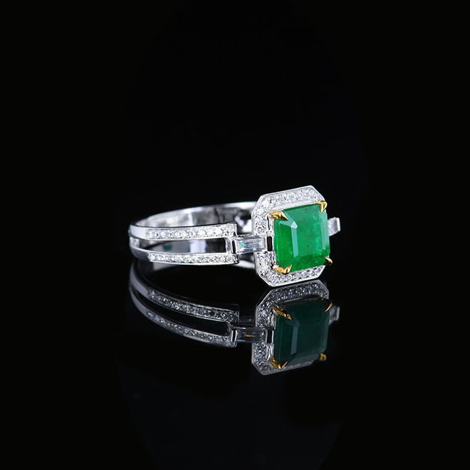 14k Gold 1.27 Ctw Vivid Green Natural Emerald & Diamond Ring - 3