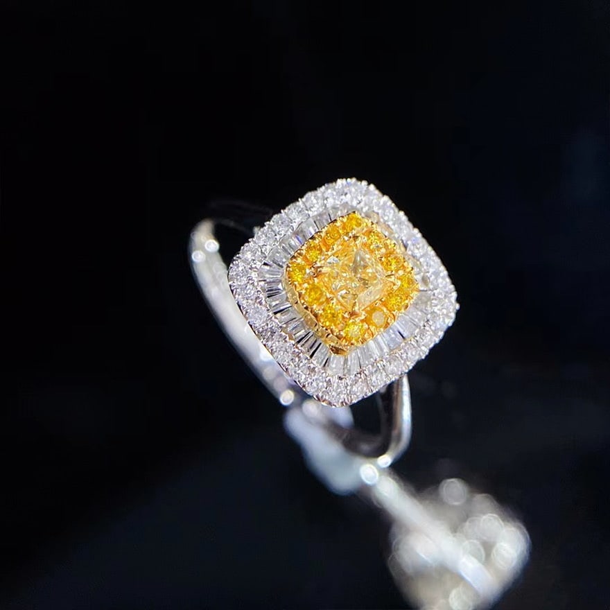 14k Gold 0.5 Ct Natural Color Diamond Ring - 3