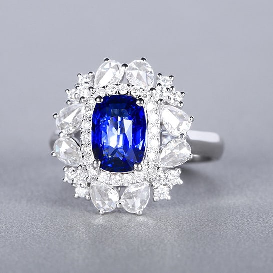 14k Gold 3.07 Ctw Natural Sapphire & Diamond Ring: Ref:230980081 // gold content:14k gold // ring size:7. 25us // // main gemstone:sapphire // shape:cushion // carat weight:2. 06ct // color:royal blue // treatment:natural // // adjacent gemstone 2 : d