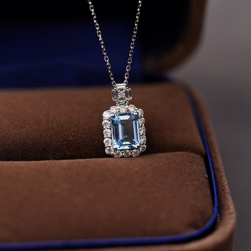 14k Gold 1.15 Ct Natural Aquamarine & Diamond Necklace - 7