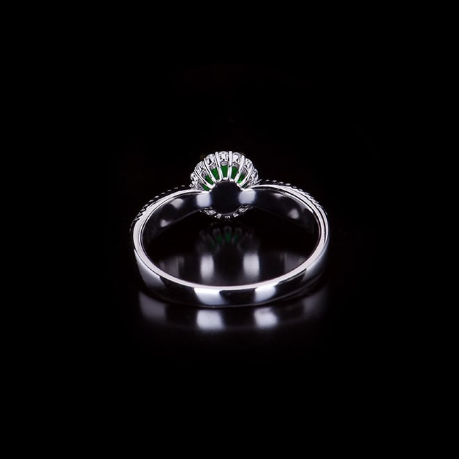 14k Gold 0.92 Ctw Vivid Green Natural Emerald & Diamond Ring - 2