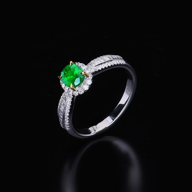 14k Gold 0.92 Ctw Vivid Green Natural Emerald & Diamond Ring - 3