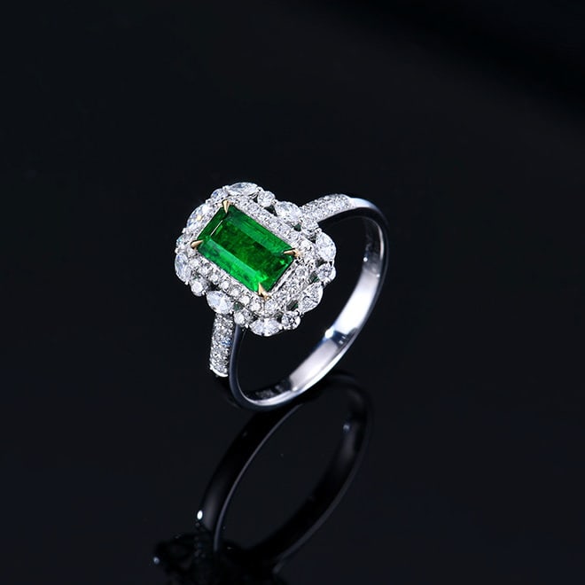 14k Gold 1.26 Ctw Vivid Green Natural Emerald & Diamond Ring - 4