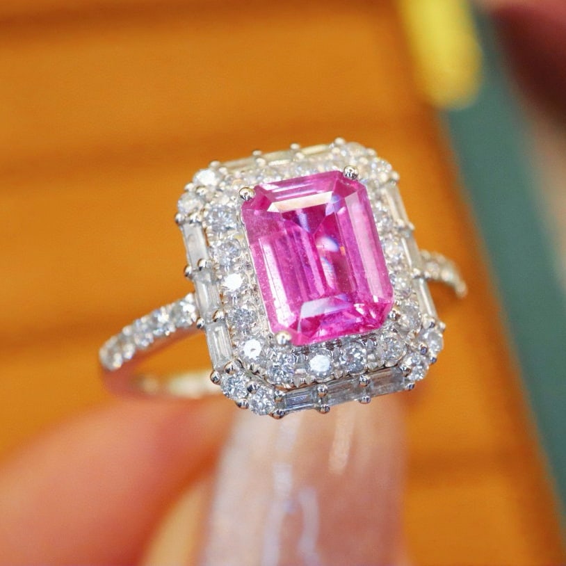 14k Gold 1.98 Ctw Natural Padparadscha Sapphire & Diamond Ring - 2