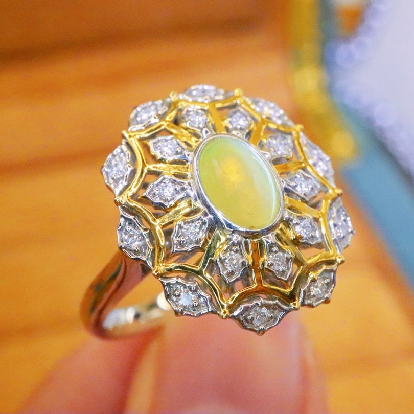 14k Gold 1.06 Ctw Natural Chrysoberyl & Diamond Ring - 2