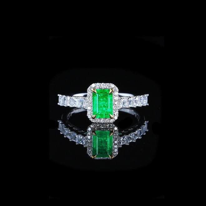 14k Gold 0.98 Ctw Vivid Green Natural Emerald & Diamond Ring: Ref:230980174 // gold content:14k gold // ring size:7. 25us // // main gemstone:emerald // shape:octagonal // carat weight:0. 86ct // color:vivid green // treatment:natural // // adjacent gemstone 2