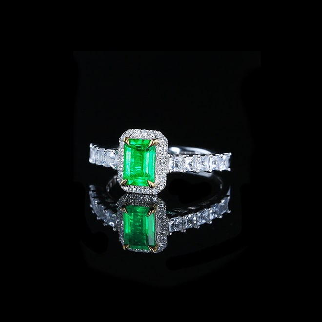 14k Gold 0.98 Ctw Vivid Green Natural Emerald & Diamond Ring - 2