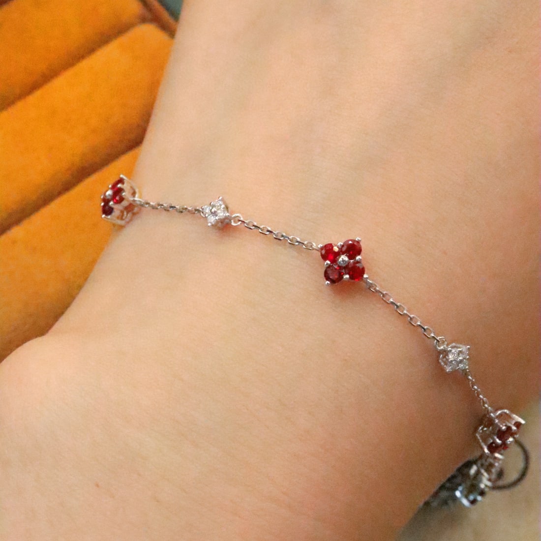 14k Gold 1.17 Ctw Natural Ruby & Diamond Bracelet - 5