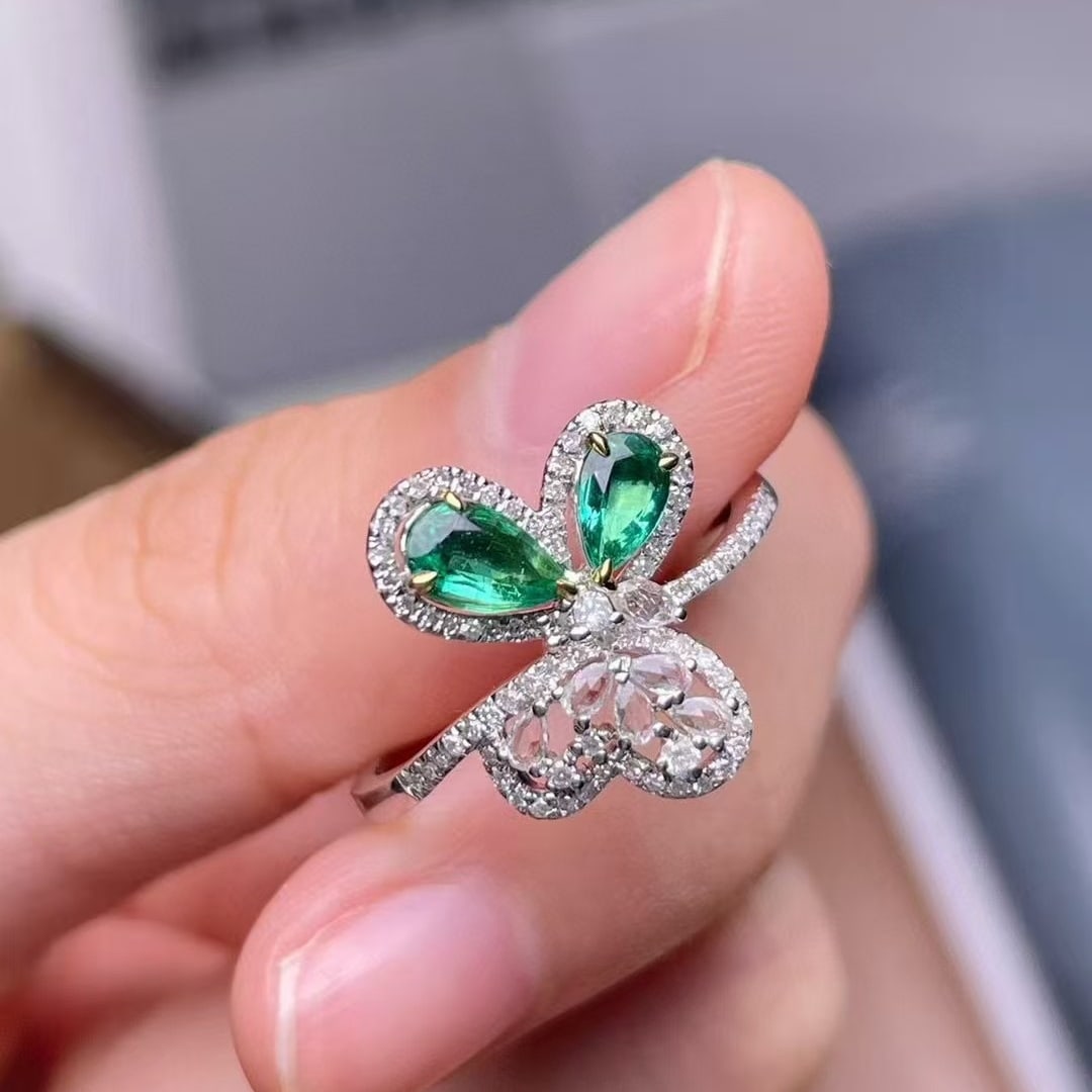 14k Gold 0.5 Ct Natural Emerald & Diamond Ring - 3