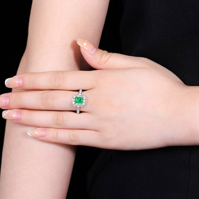 14k Gold 1.86 Ctw Vivid Green Natural Emerald & Diamond Ring/pendant( Without Chain ) - 3