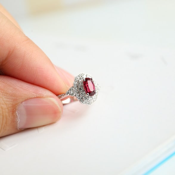 14k Gold 1.26 Ctw Natural Ruby & Diamond Ring - 2