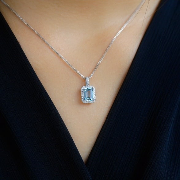 14k Gold 1.5 Ct Natural Aquamarine & Diamond Pendant( Without Chain ) - 3