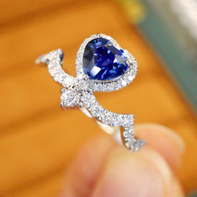14k Gold 0.94 Ctw Natural Sapphire & Diamond Ring - 2