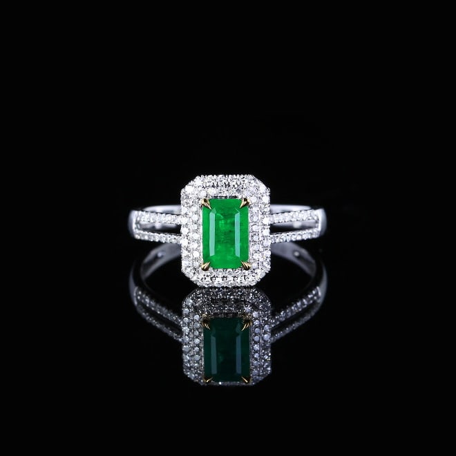 14k Gold 1.24 Ctw Vivid Green Natural Emerald & Diamond Ring: Ref:230980235 // gold content:14k gold // ring size:7. 25us // // main gemstone:emerald // shape:octagonal // carat weight:0. 94ct // color:vivid green // treatment:natural // // adjacent gemstone 2