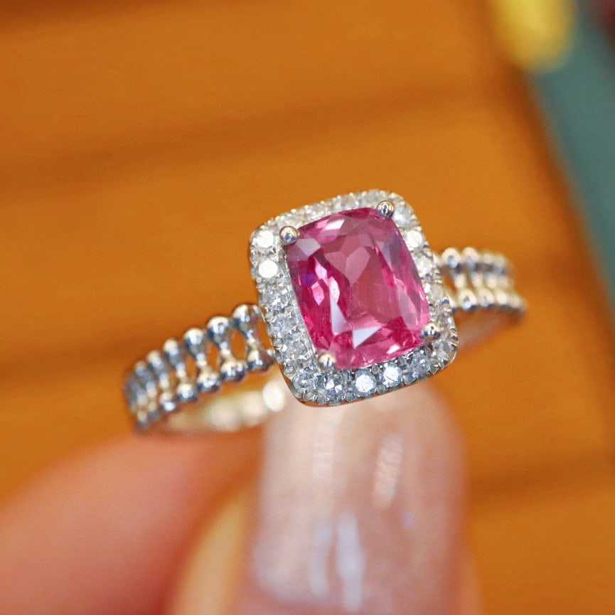 14k Gold 1.13 Ctw Natural Padparadscha Sapphire & Diamond Ring - 3
