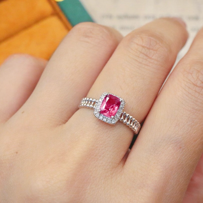 14k Gold 1.13 Ctw Natural Padparadscha Sapphire & Diamond Ring - 5