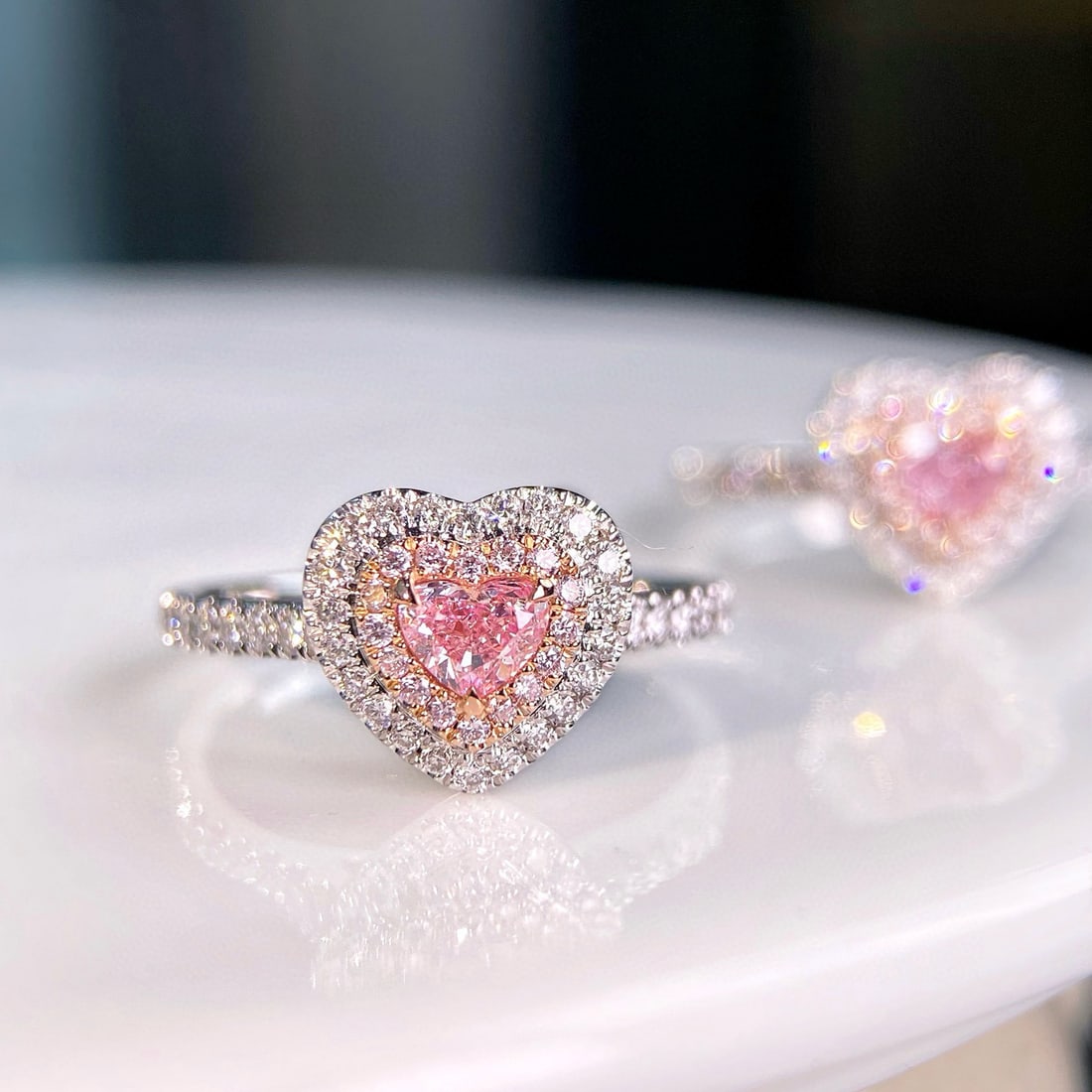 14k Gold 0.62 Ctw Natural Pink Diamond & Diamond Ring: Ref:230980249 // gold content:14k gold // ring size:7. 25us // // main gemstone:pink diamond // shape:heart // carat weight:0. 27ct // color:pink // treatment:natural // // adjacent gemstone 2 :