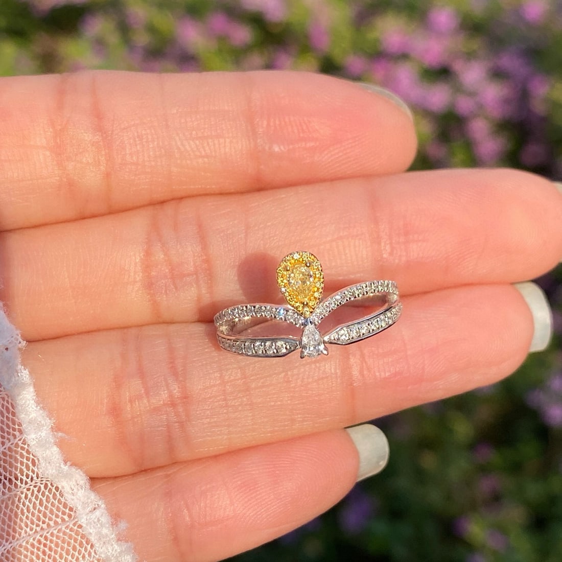 14k Gold 0.45 Ctw Natural Yellow Diamond & Diamond Ring: Ref:230980274 // gold content:14k gold // ring size:7. 25us // // main gemstone:yellow diamond // shape:pear // carat weight:0. 15ct // color:yellow // treatment:natural // // adjacent gemstone 2 :