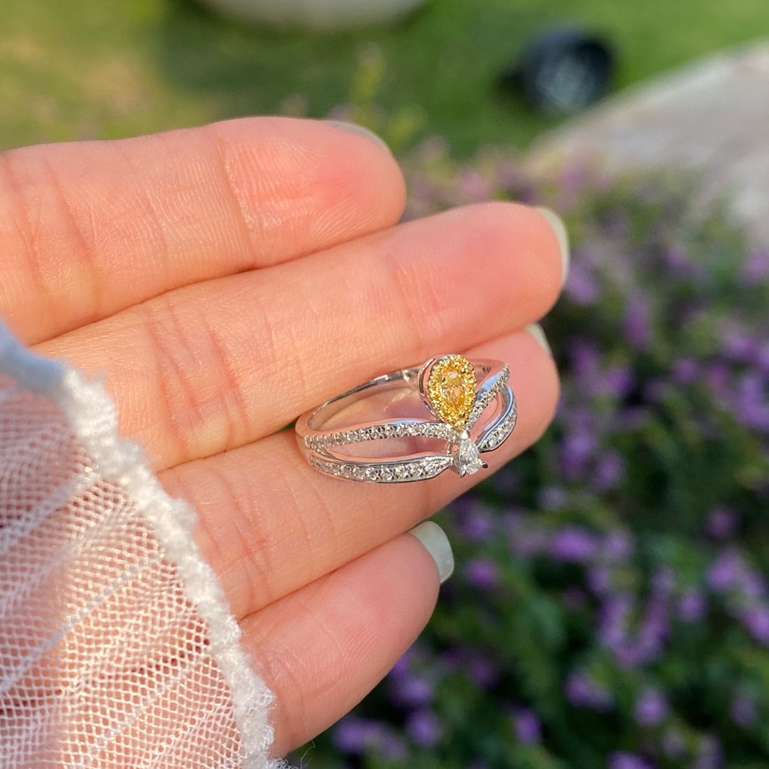 14k Gold 0.45 Ctw Natural Yellow Diamond & Diamond Ring - 2