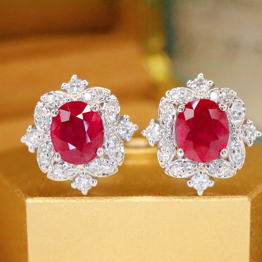 14k Gold 1.48 Ctw Natural Ruby & Diamond Earrings: Ref:230980282 // gold content:14k gold // main gemstone:ruby // shape:oval // carat weight:1. 16ct // color:pigeonblood red // treatment:natural // // adjacent gemstone 2 : diamond // number of