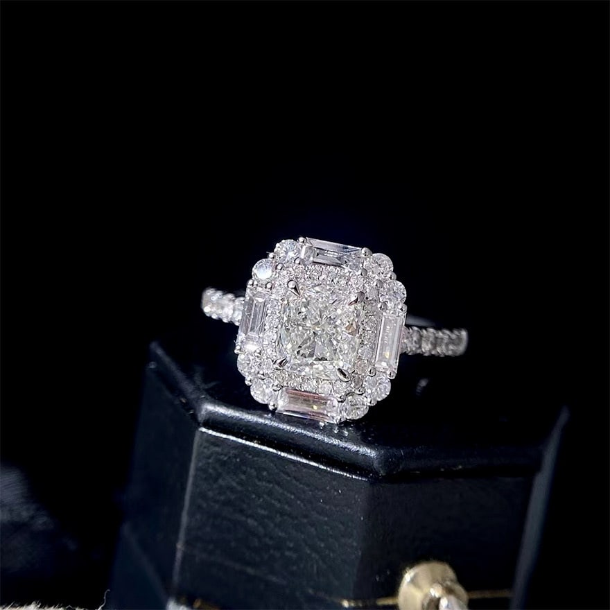 Gia Certified 14k Gold 1 Ct Natural H Vs2 Cushion Diamond Ring: Ref:230980301 // gold content:14k gold // ring size:7. 25us // // main gemstone:diamond // certified:gia // shape:cushion // carat weight:1ct // clarity grade:vs2 // color:h // treatment:natural //