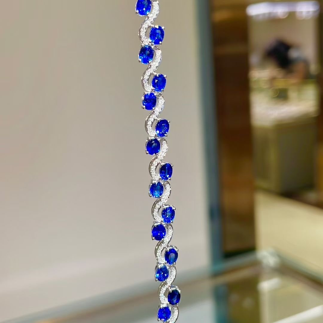 14k Gold 8 Ct Natural Sapphire & Diamond Bracelet - 3