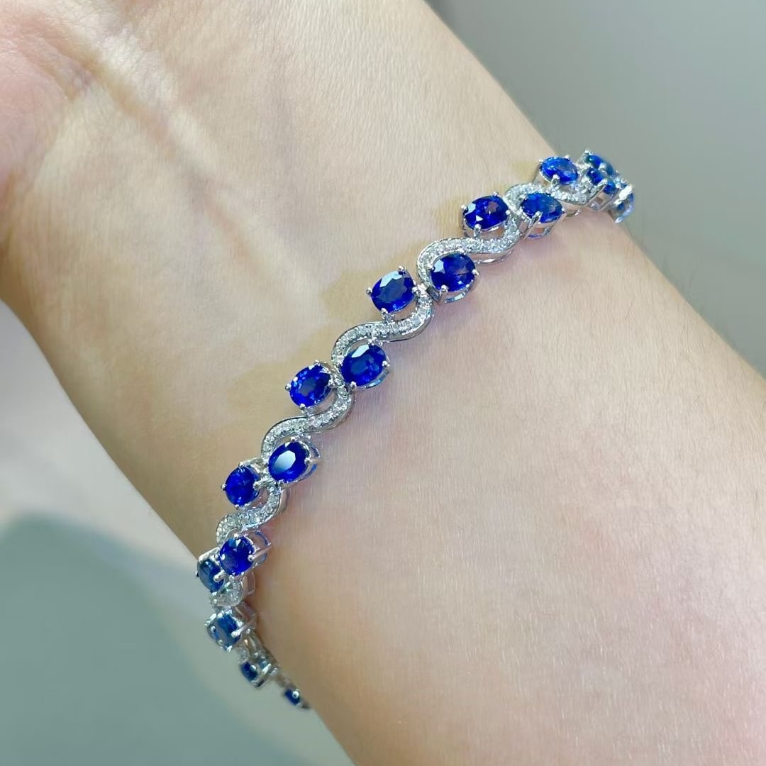 14k Gold 8 Ct Natural Sapphire & Diamond Bracelet - 4