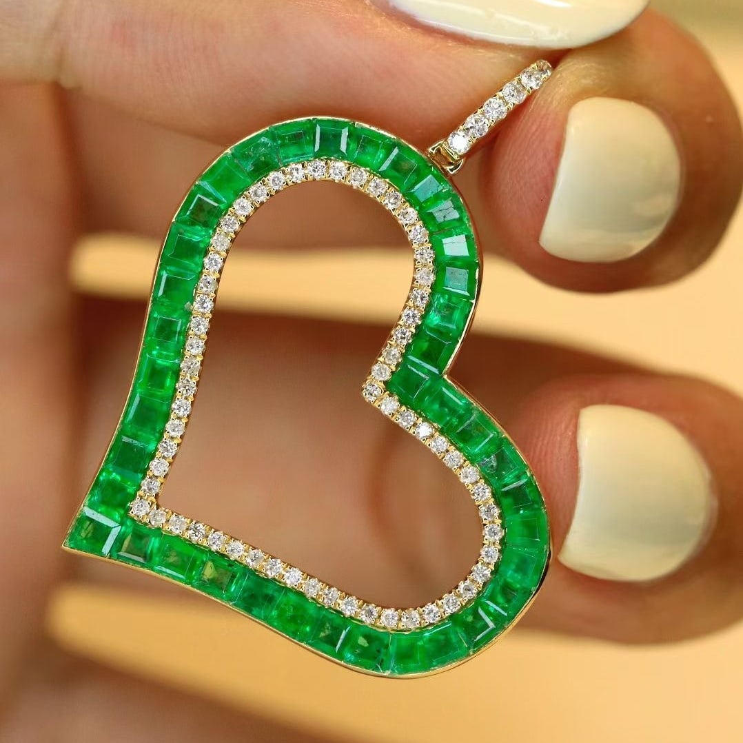14k Gold 3.6 Ctw Vivid Green Natural Emerald & Diamond Pendant( Without Chain ) - 5