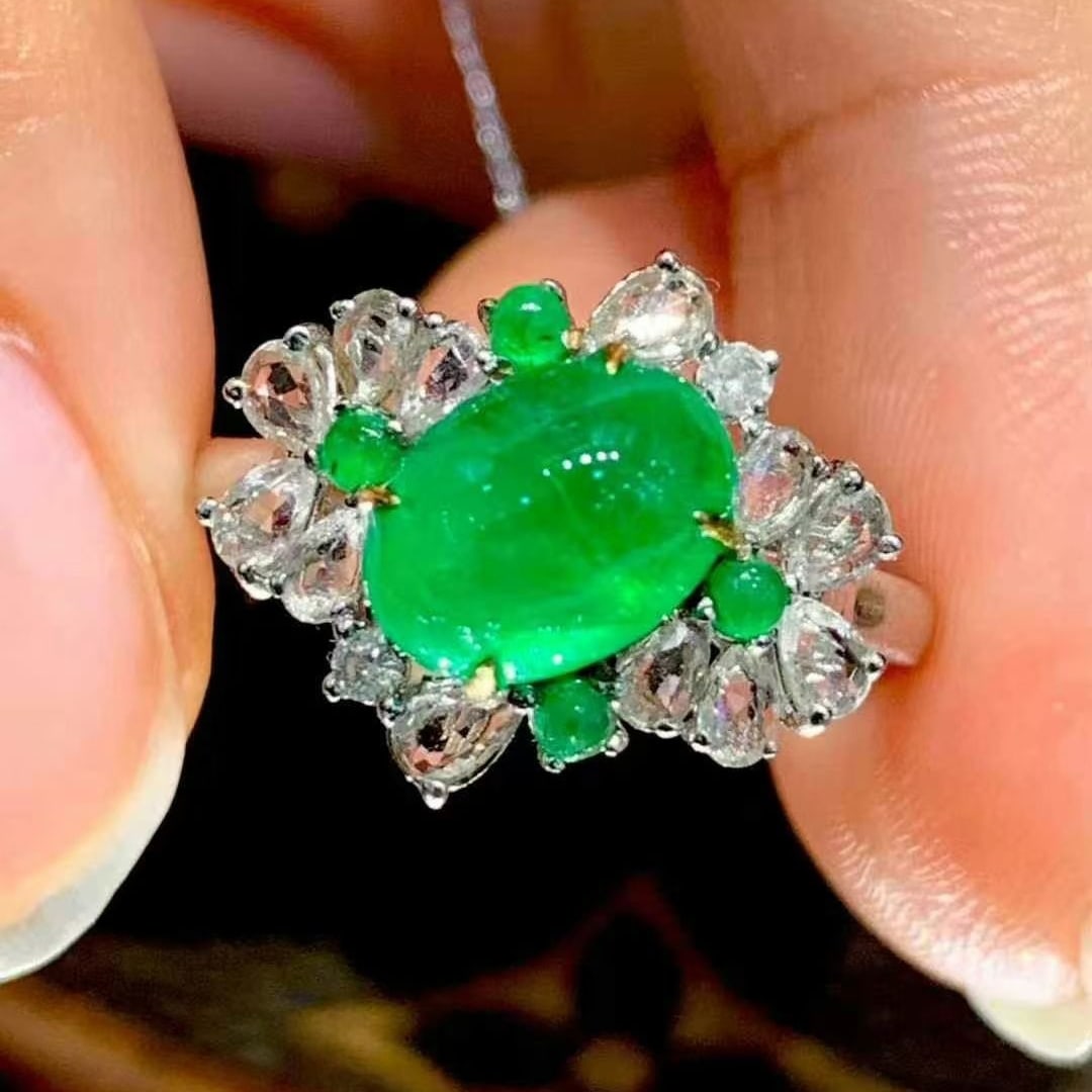 14k Gold 2.2 Ct Natural Emerald & Diamond & Sapphire Ring - 2