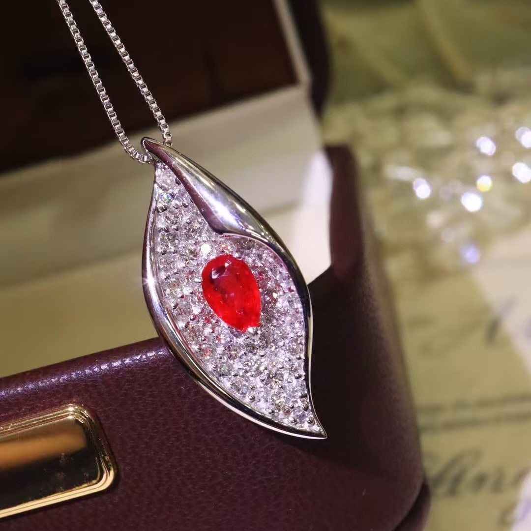 14k Gold 1.41 Ctw Natural Ruby & Diamond Necklace: Ref:230980387 // gold content:14k gold // main gemstone:ruby // shape:pear // carat weight:0. 6ct // color:red // treatment:natural // // adjacent gemstone 2 : diamond // shape:round // carat
