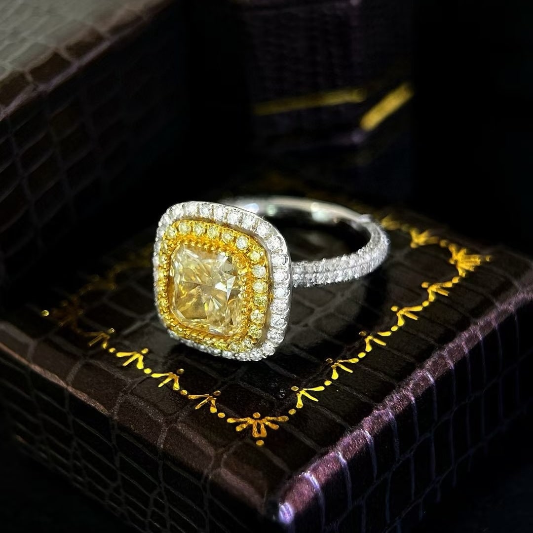 14k Gold 4.65 Ctw Natural Yellow Diamond & Diamond Ring - 3