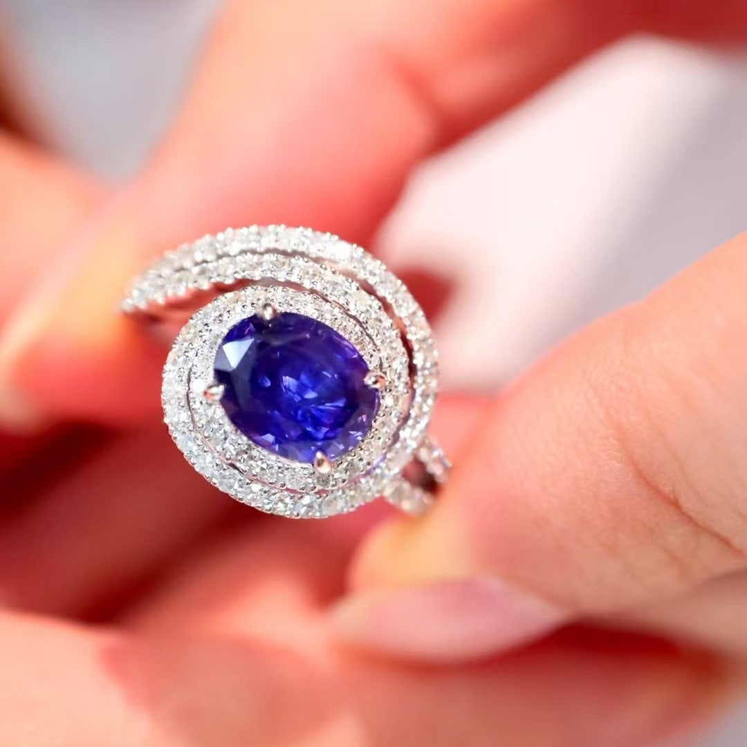 14k Gold 2.52 Ctw Natural Sapphire & Diamond Ring: Ref:230980399 // gold content:14k gold // ring size:7. 25us // // main gemstone:sapphire // shape:oval // carat weight:2. 01ct // color:purple // treatment:natural // // adjacent gemstone 2 : diamond